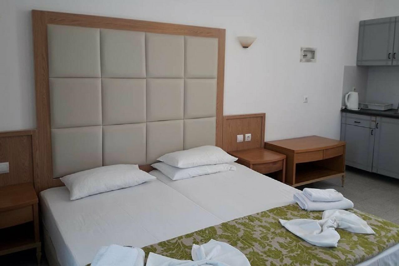 Haridimos Apartments Tavronitis  Bagian luar foto